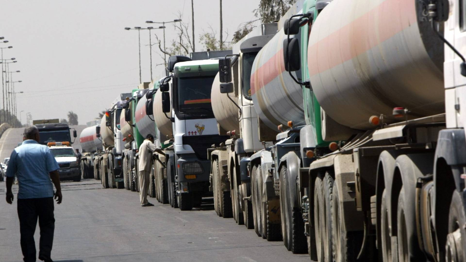 أرشيفية.. صهاريج نقل نفط