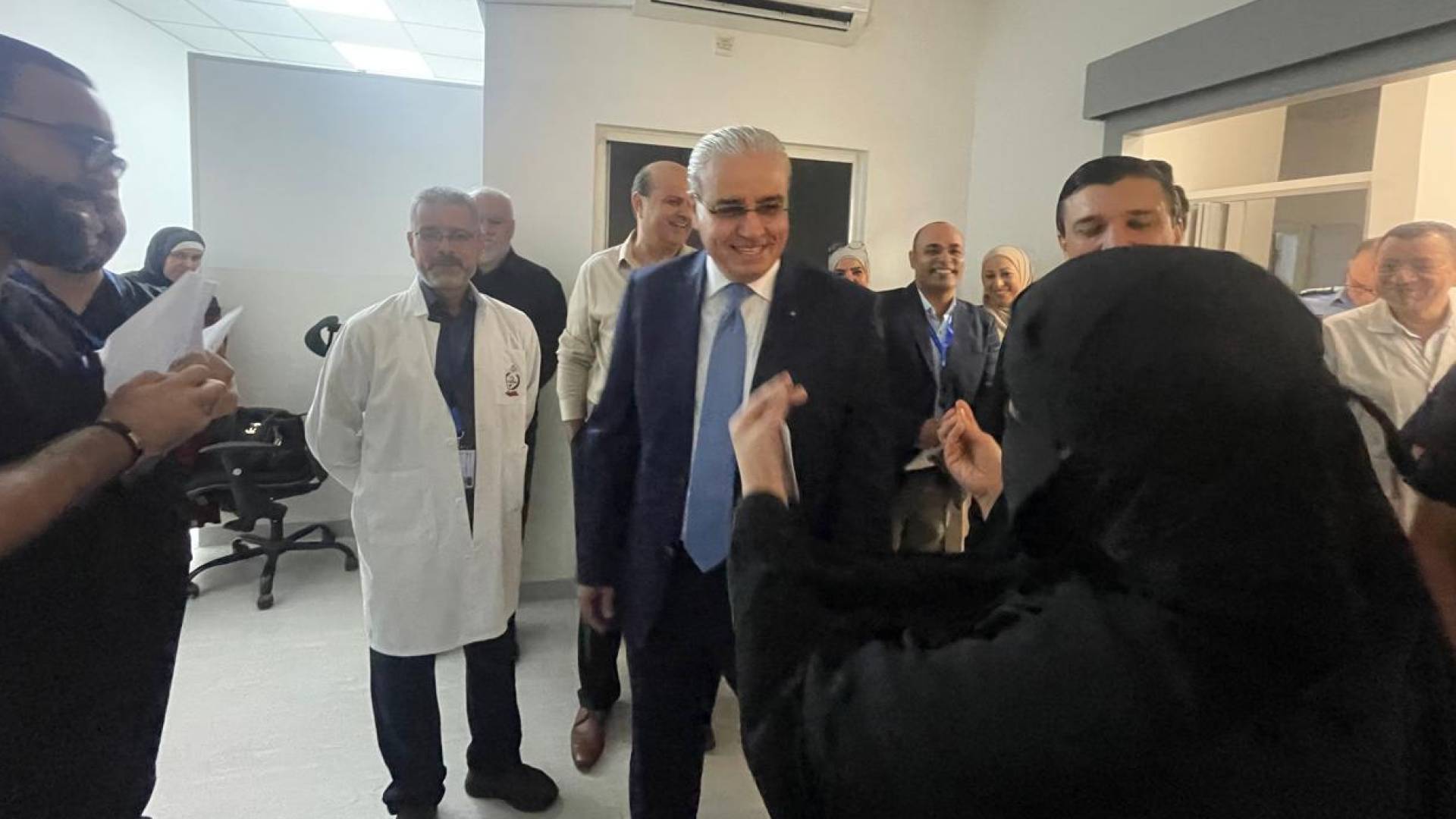 جانب من زيارة وزير الصحة لمستشفى التوتنجي