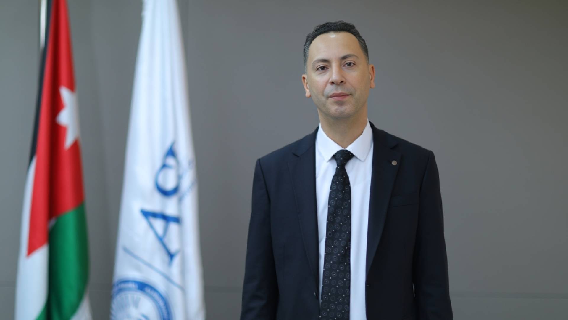 باحث أردني من "العلوم التطبيقية" يحصد جائزة عبد الحميد شومان للباحثين العرب 2025