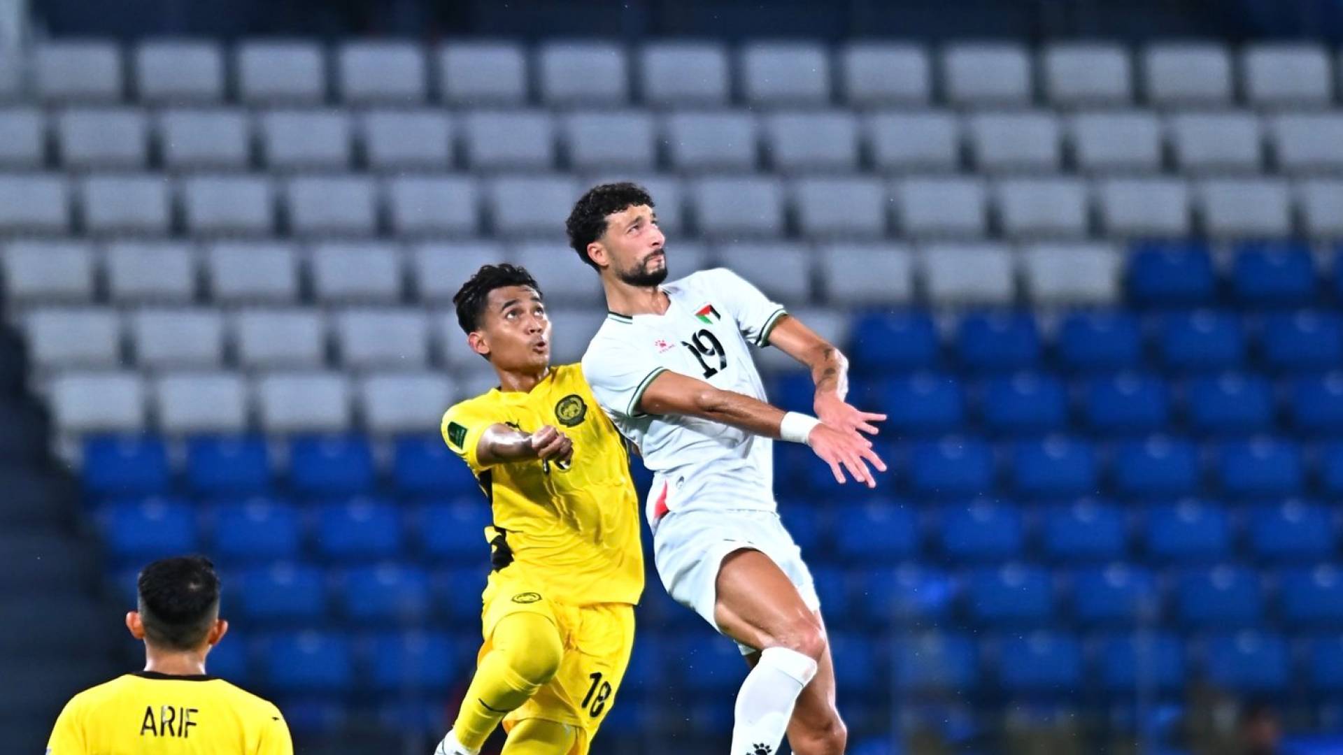 المنتخب الماليزي والفلسطيني