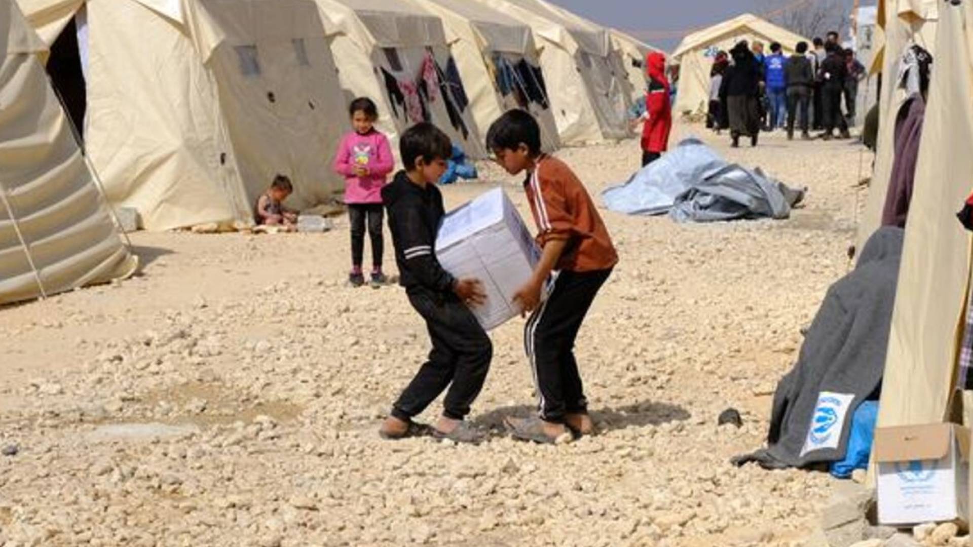 تجمعات لسوريين عائدين الى مناطقهم