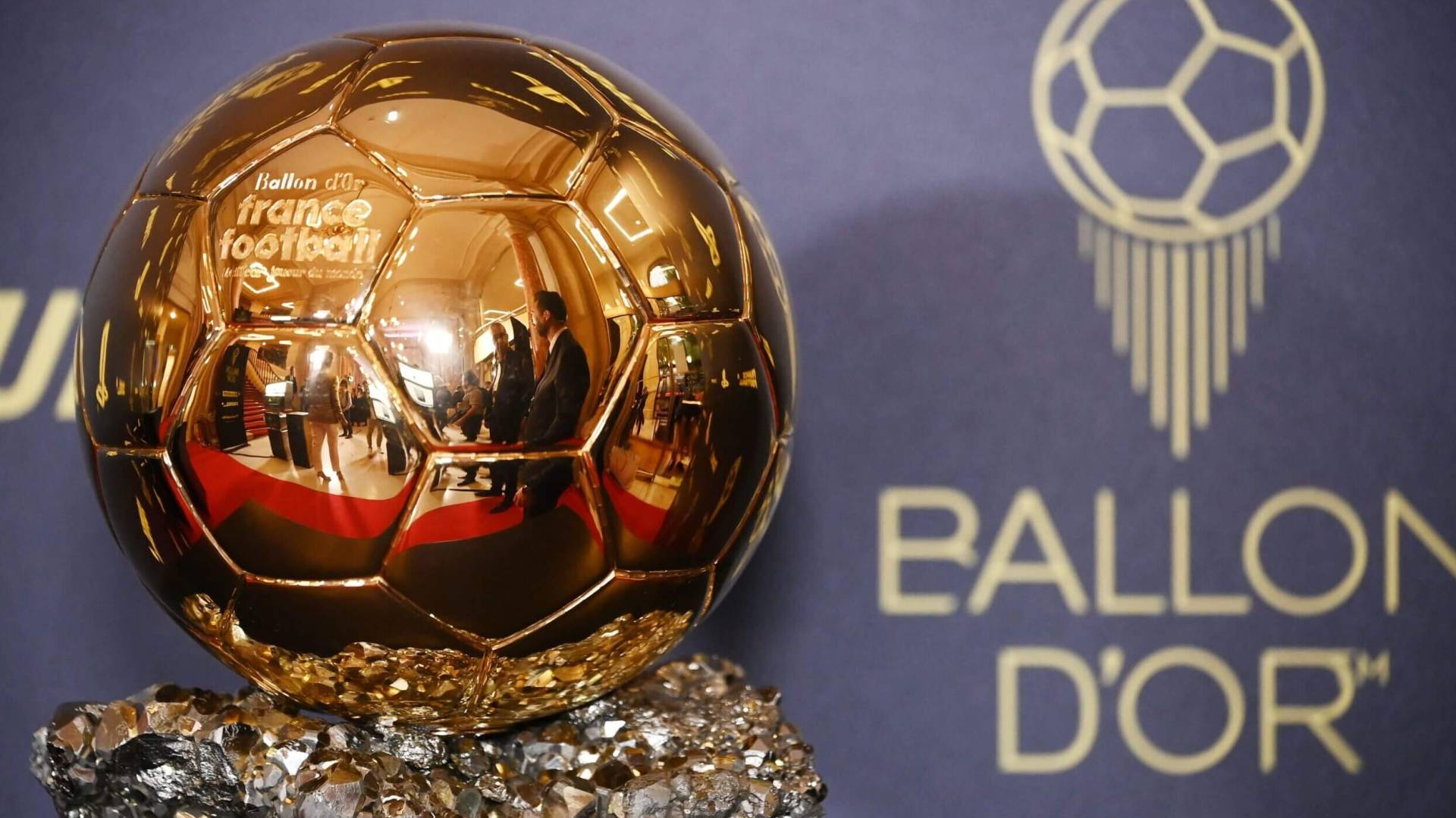 البالون دور