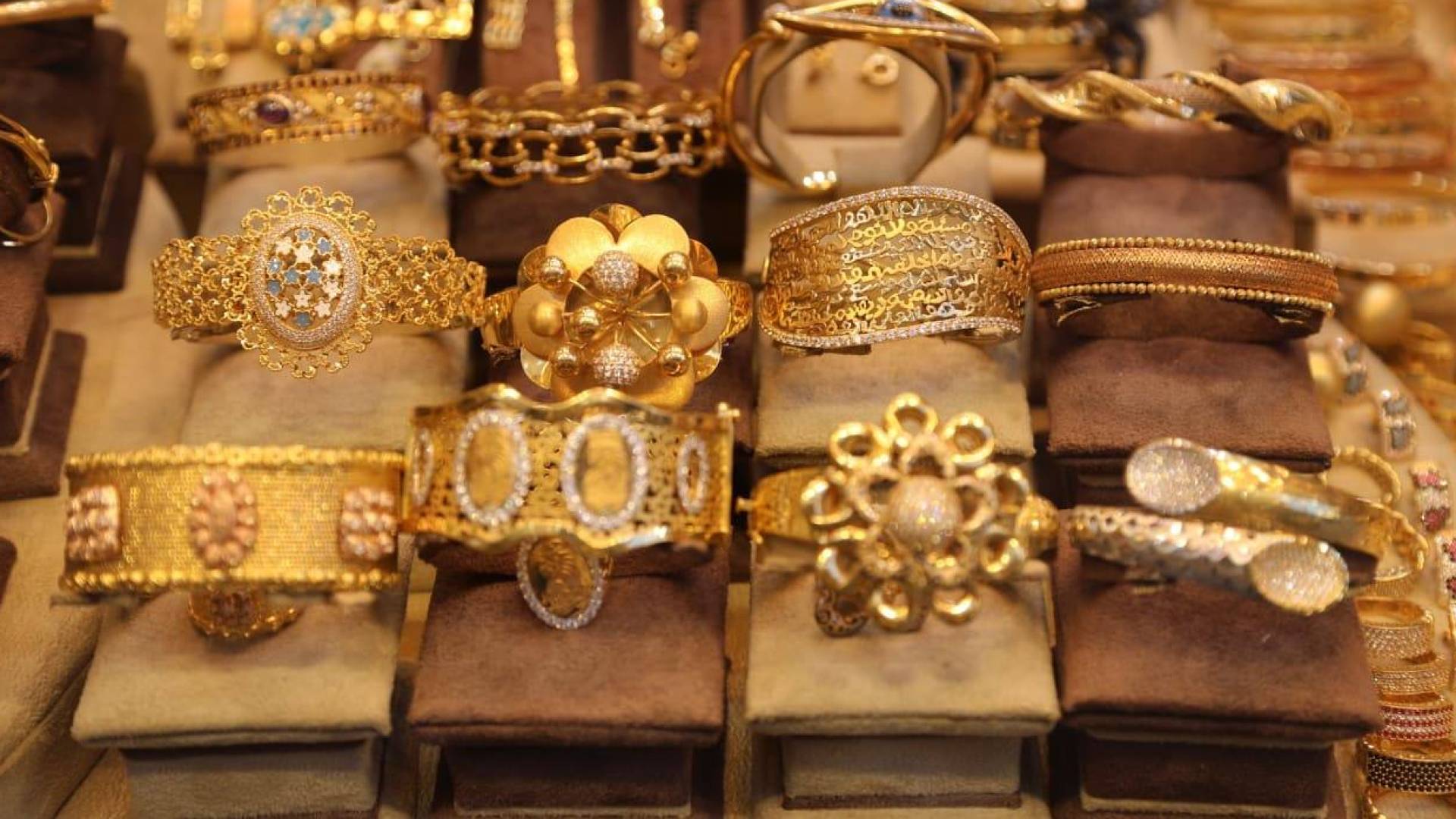 انخفاض على أسعار الذهب في الأردن الخميس