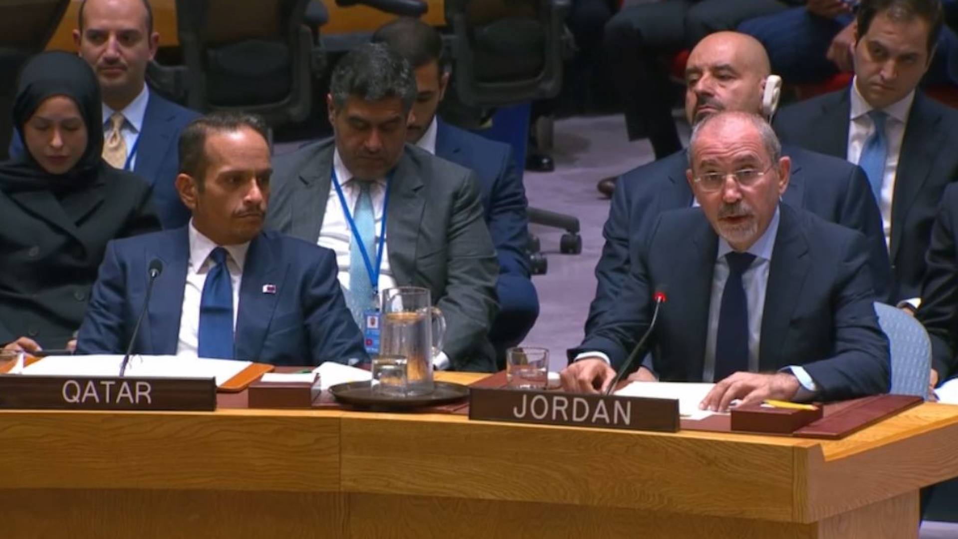 وزير الخارجية أيمن الصفدي زنظيره القطري