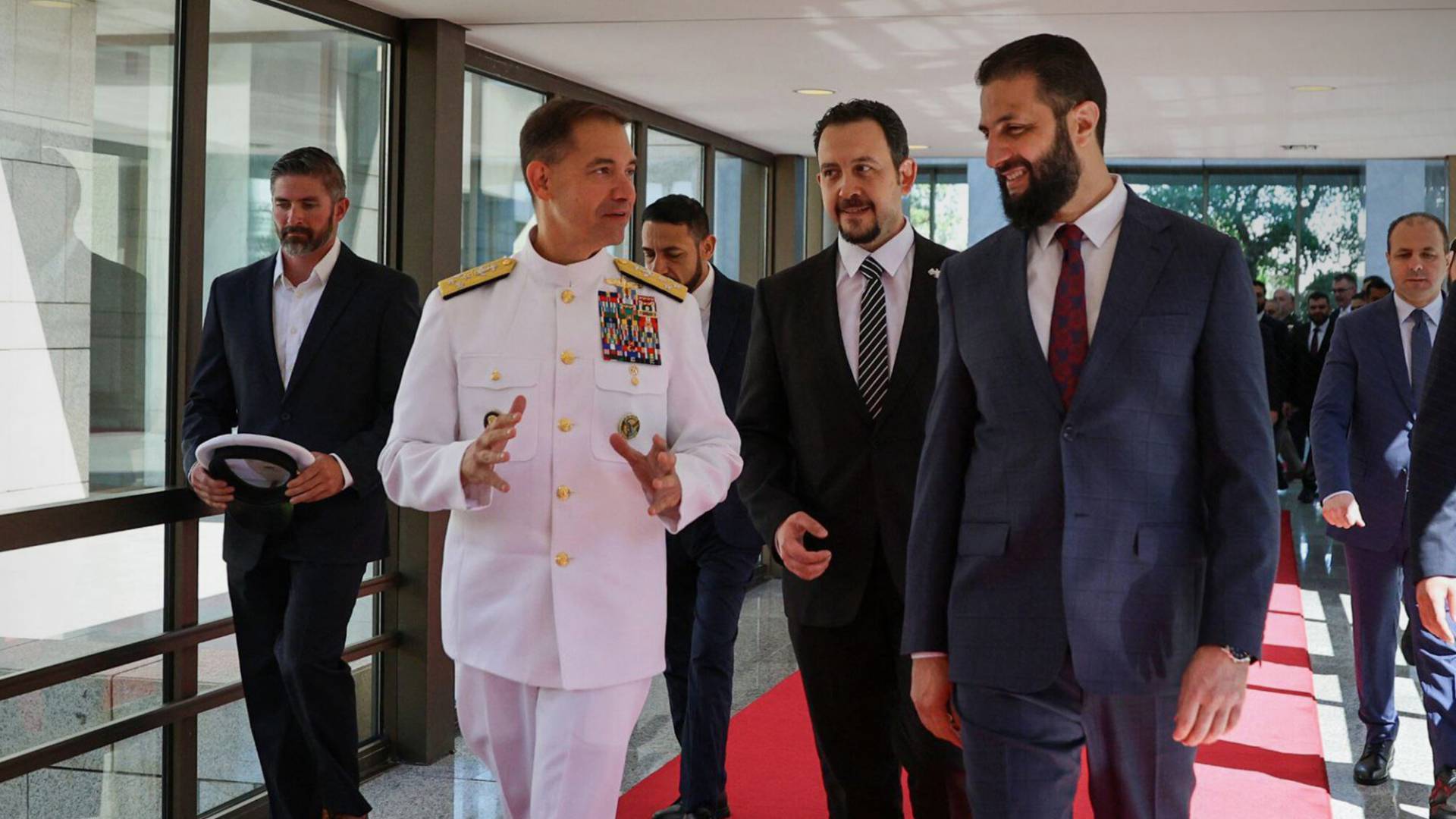 الرئيس السوري أحمد الشرع وبراد كوبر