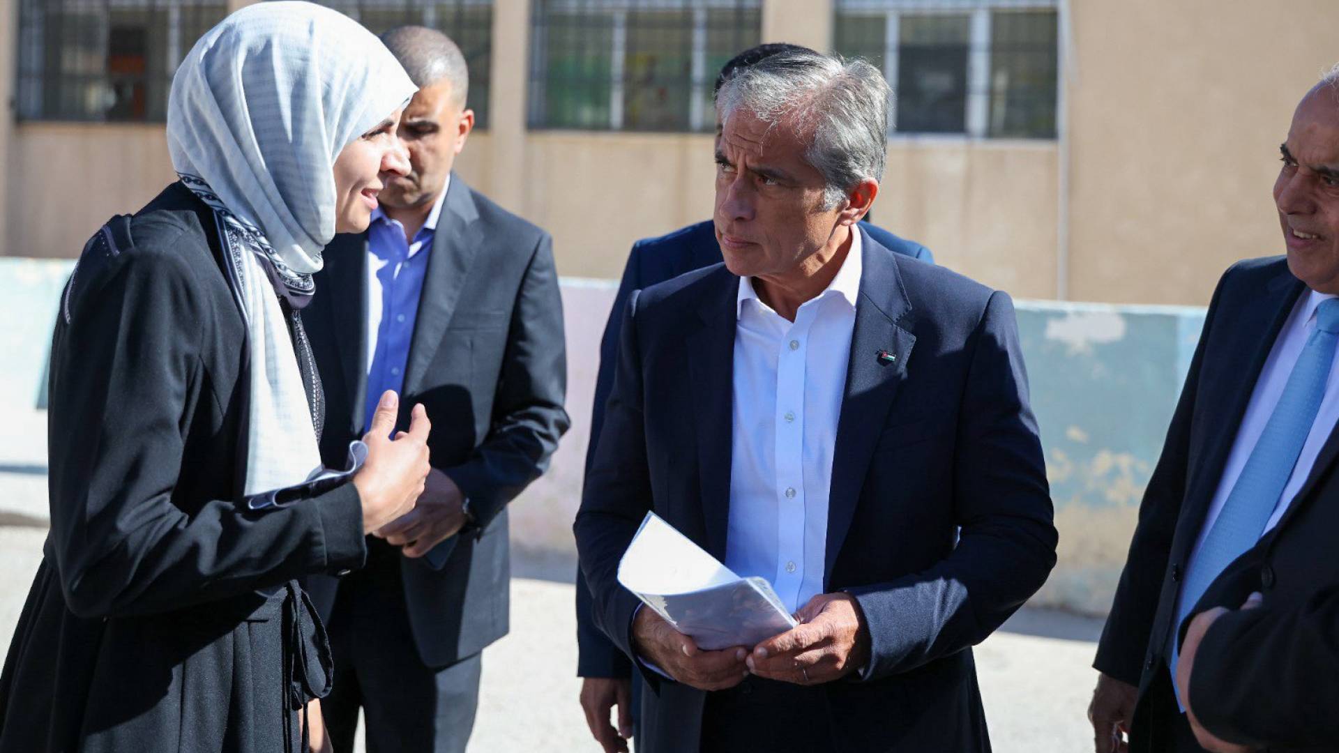 جولة تفقدية لرئيس الوزراء جعفر حسان
