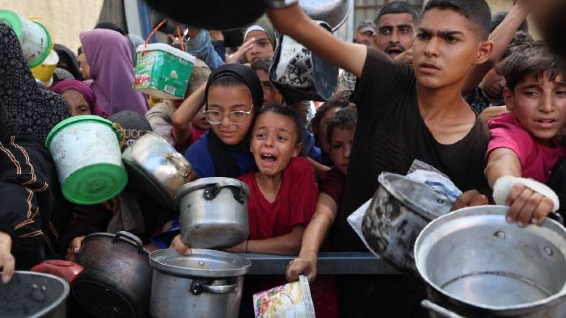 أرشيفية.. اطفال جوعا في غزة