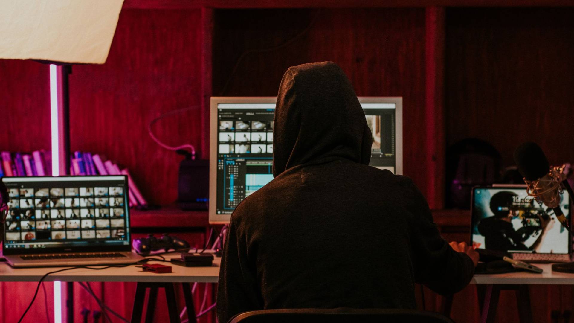 "الجرائم الإلكترونية" تحذر الأردنيين من "التزييف العميق".. تفاصيل