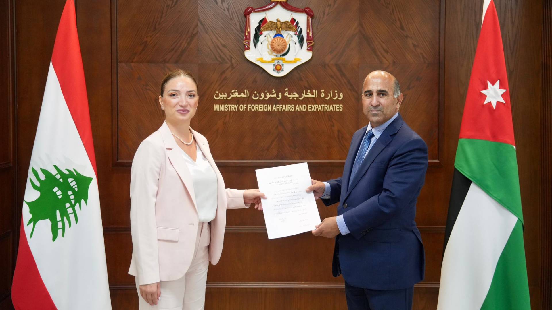 الأردن يتسلم أوراق اعتماد السفيرة اللبنانية  السيدة بريجيت طوق