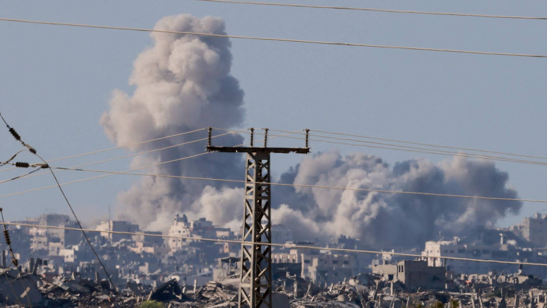 اثار الدمار في غزة