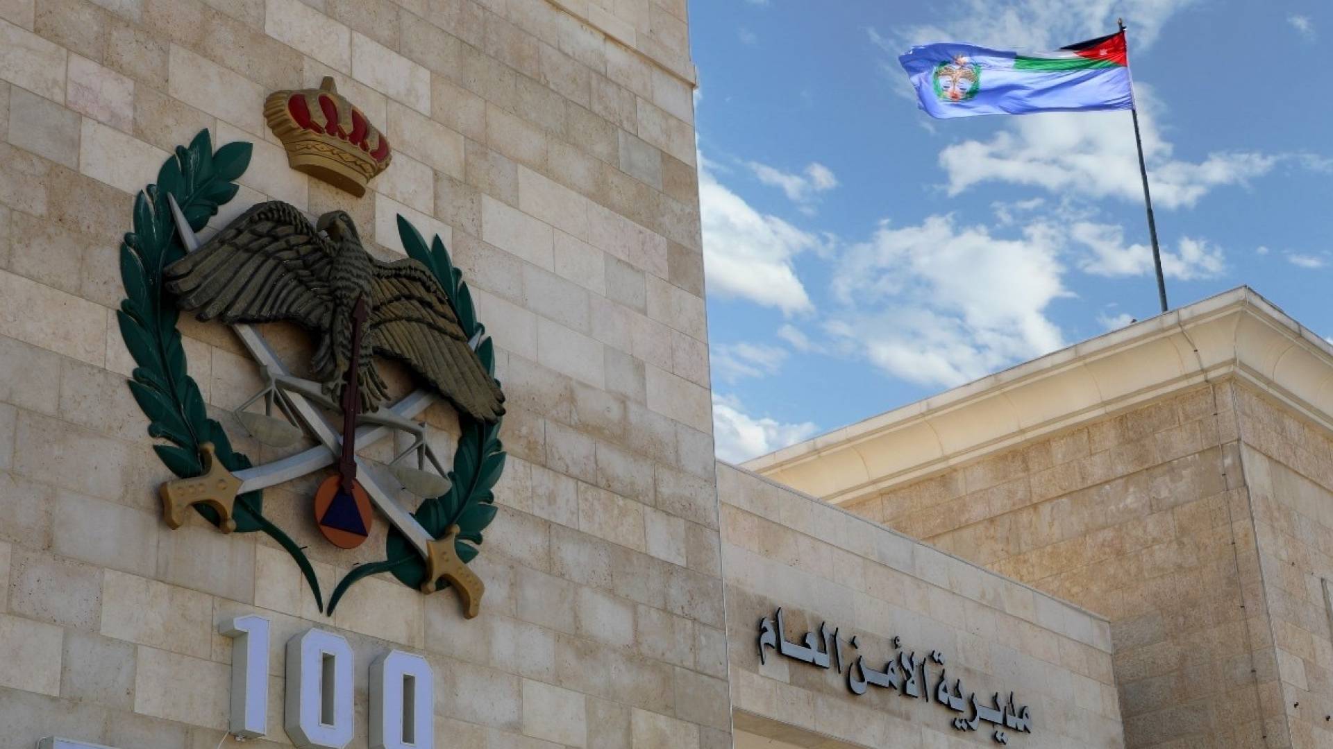 أطلق النار عليه ثم أحرق جثته.. تفاصيل جريمة جرش التي بدأت ببلاغ عن "حريق"