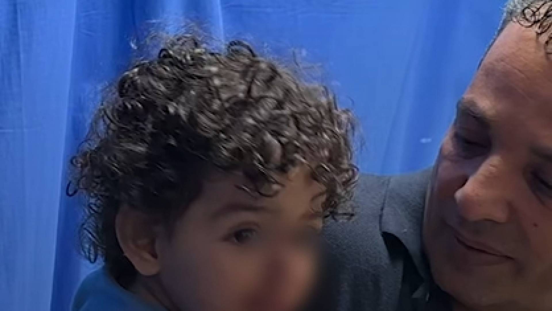 والد الطفل محمد العموش يروي تفاصيل هجوم الكلاب الضالة عليه في المفرق