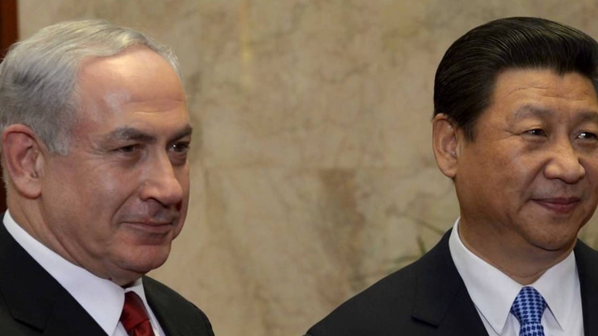 اتهامات بـ"حصار إعلامي" وتوتر اقتصادي.. تفاصيل الصدام بين الصين والاحتلال