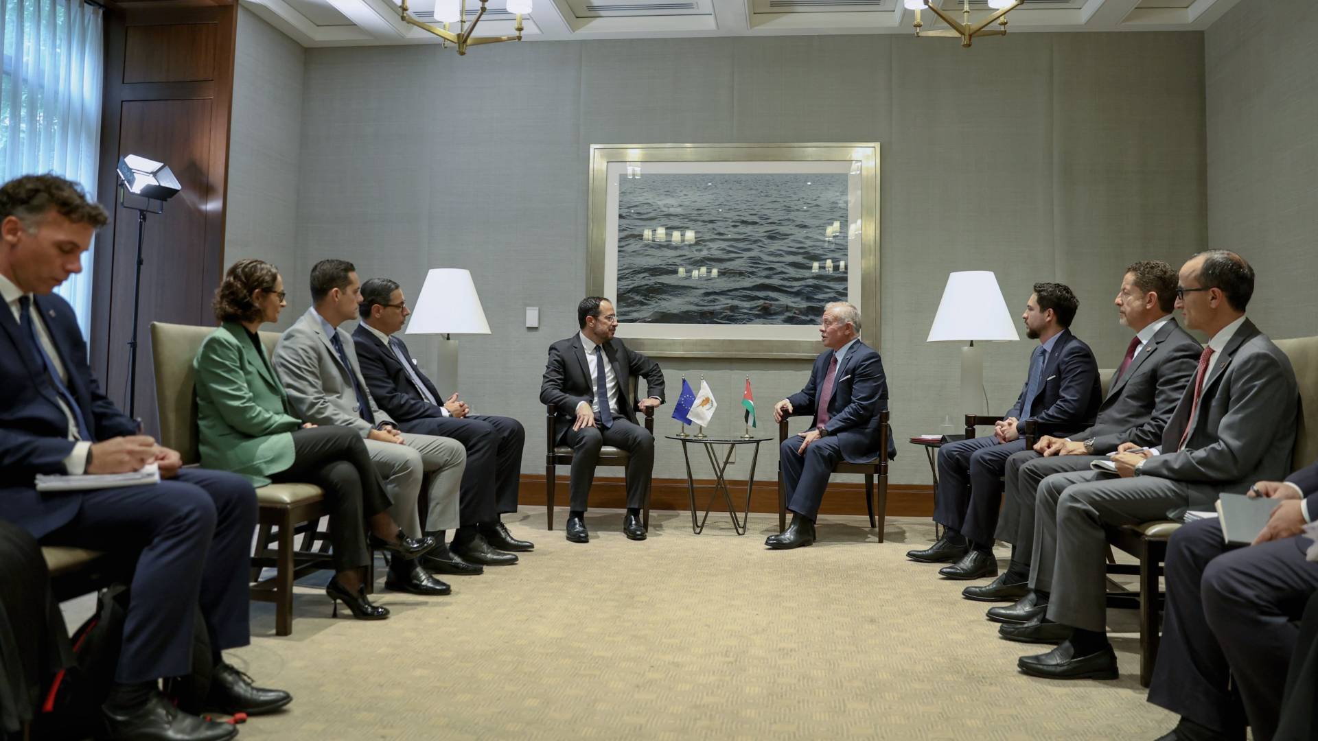 الملك وولي العهد يلتقيان الرئيس القبرصي