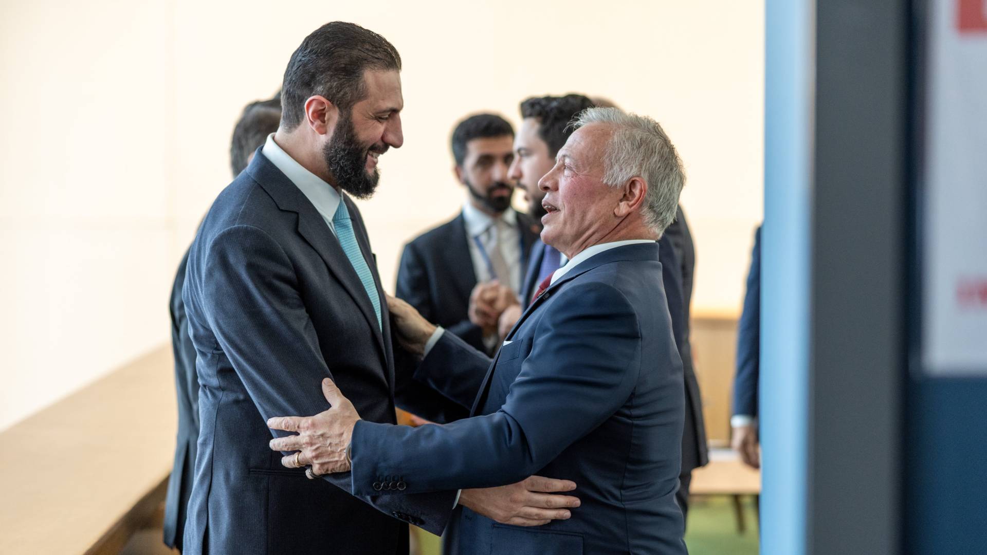 الملك يلتقي الرئيس السوري أحمد الشرع في نيويورك