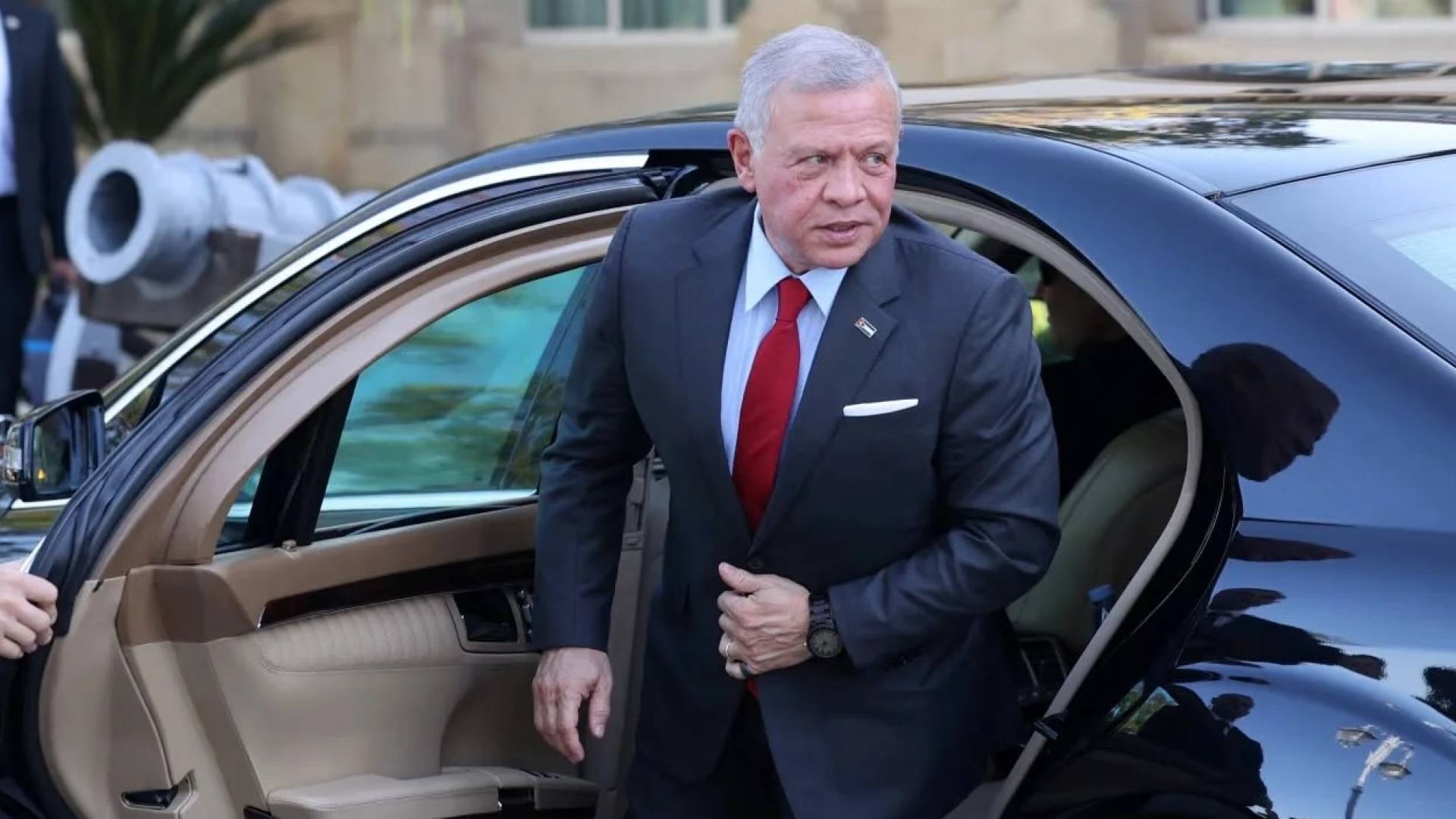 الملك يعود إلى أرض الوطن بعد زيارة عمل حافلة في نيويورك