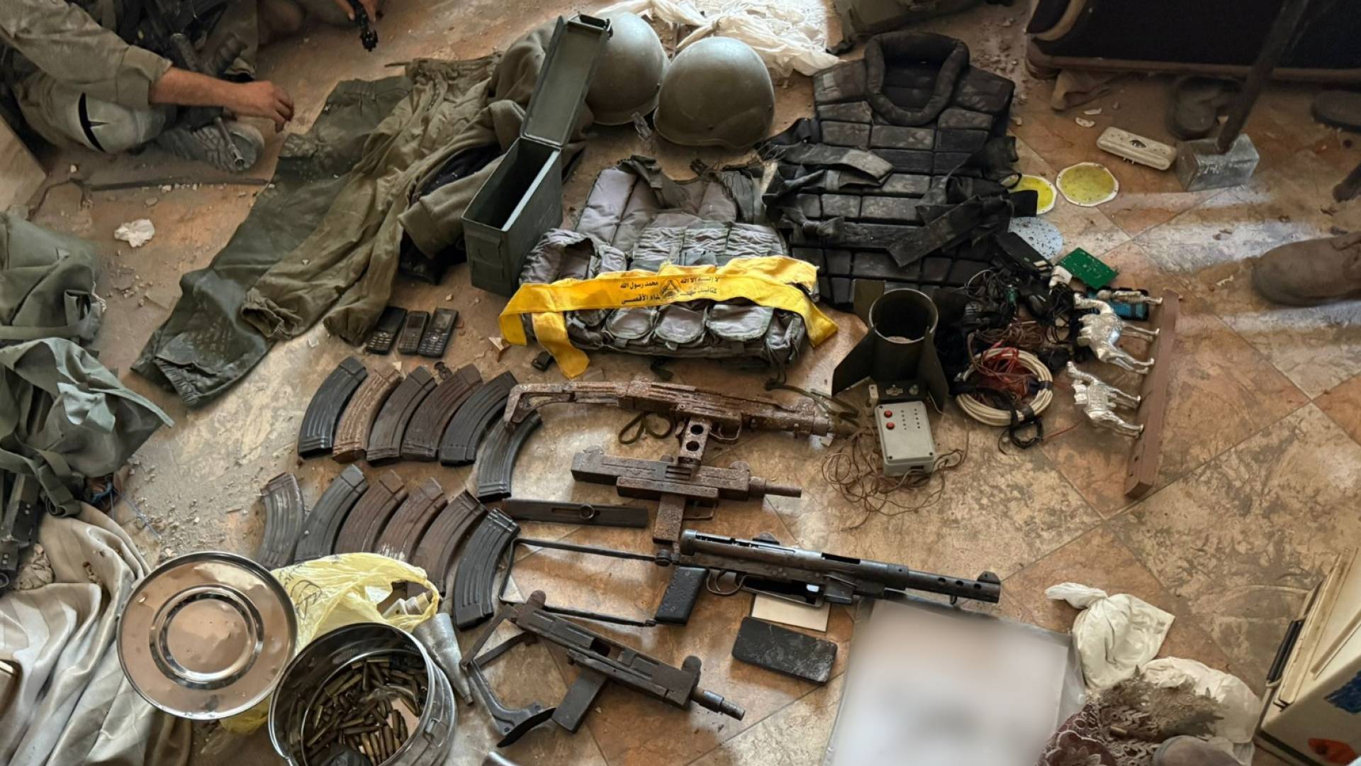 جيش الاحتلال يزعم تفكيك مواقع وبنى تحتية تابعة للمقاومة في قطاع غزة