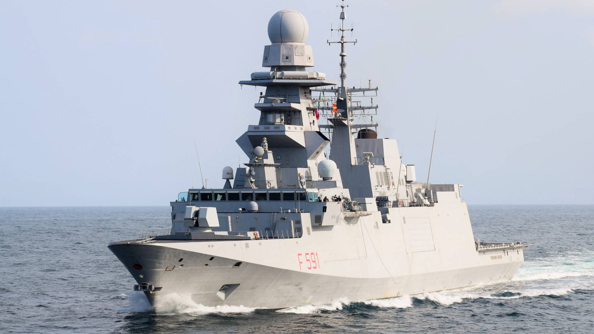وزارة الدفاع الإيطالية ترسل فيرجينيو فاسان (F 591)لحماية  أسطول الصمود