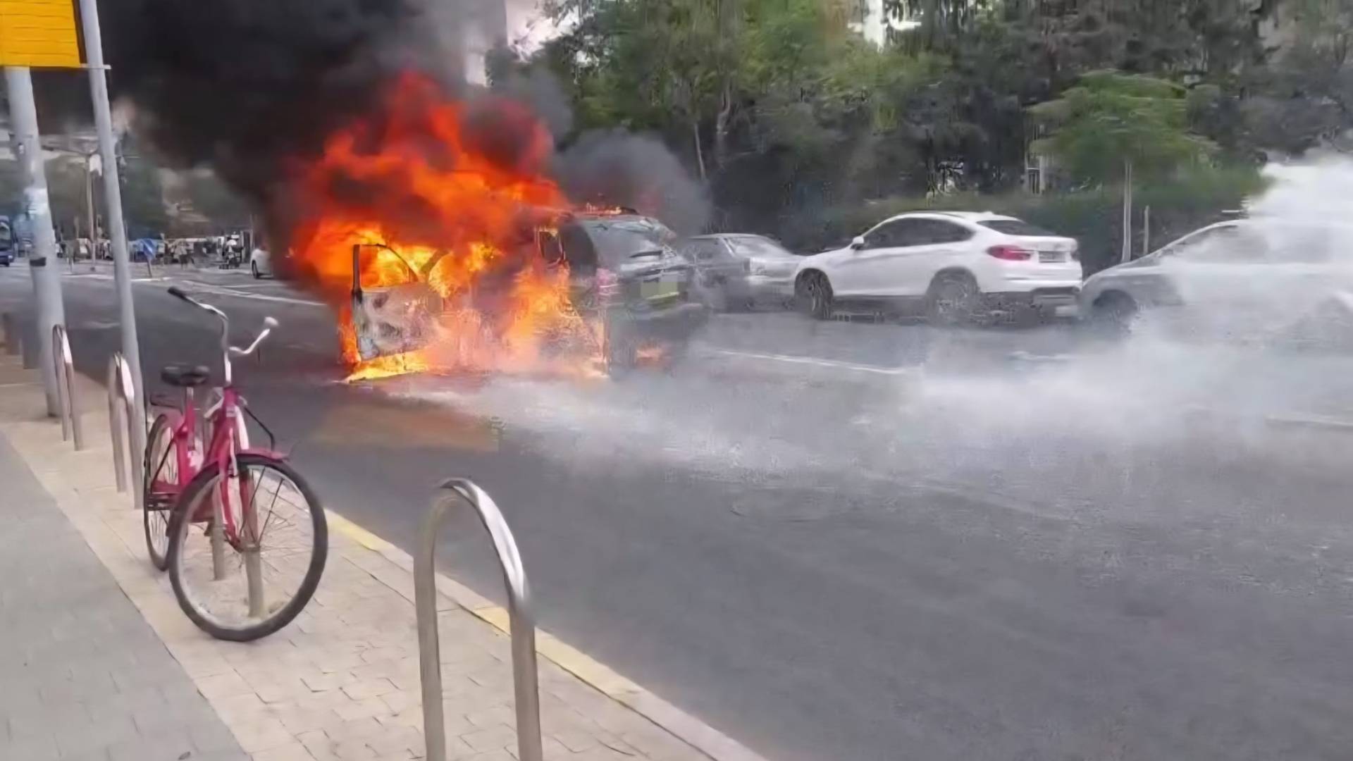 انفجار سيارة في تل أبيب