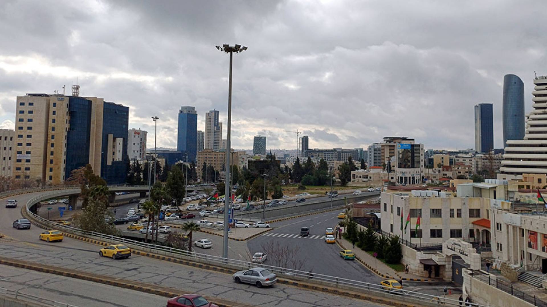 انخفاض  على درجات الحرارة