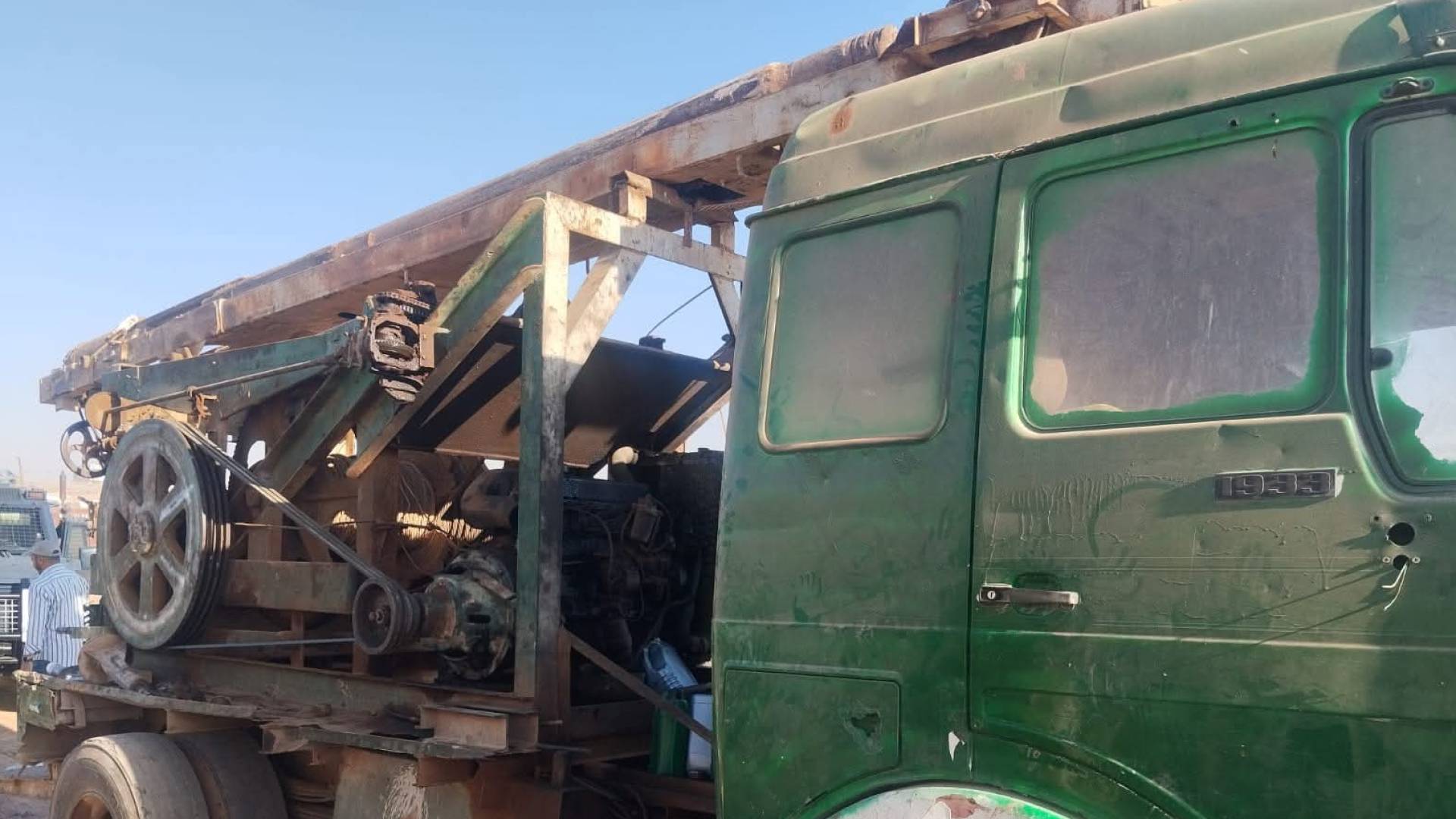 الحفارة المخالفة