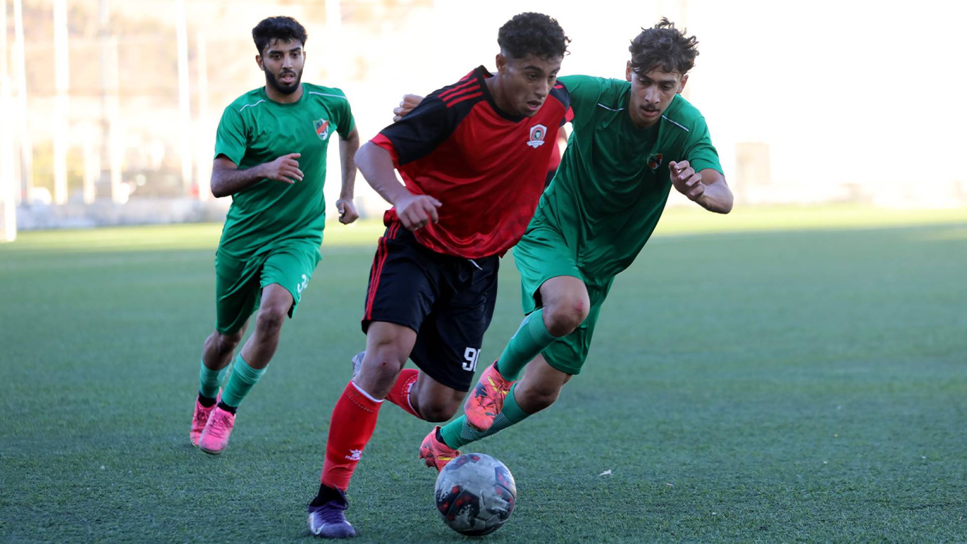 الجزيرة يحافظ على صدارة دوري الرديف رغم خسارته من الأهلي