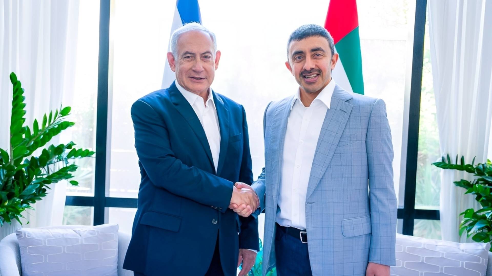 وزير الخارجية الإماراتية يلتقي نتنياهو