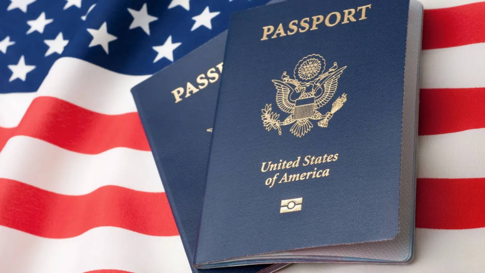 الجواز و العلم الامريكي