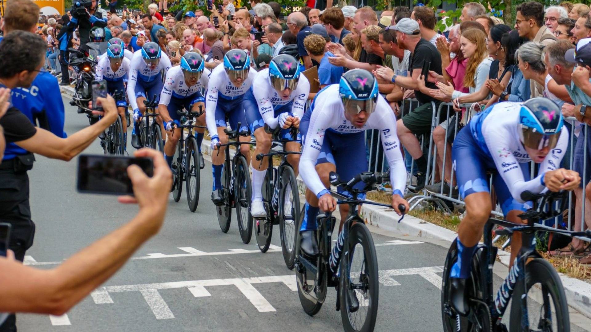 فريق "إسرائيل بريميير تك"