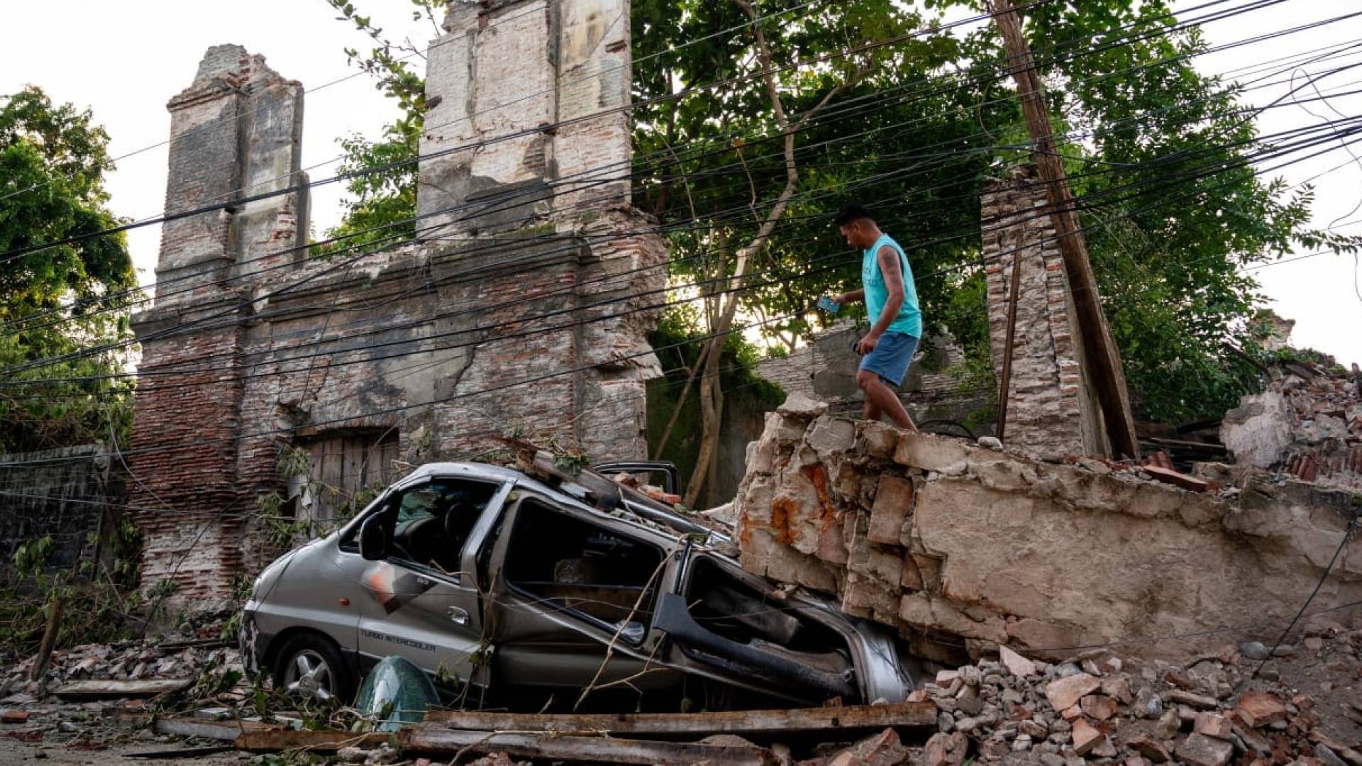 الزلزال العنيف في الفلبين