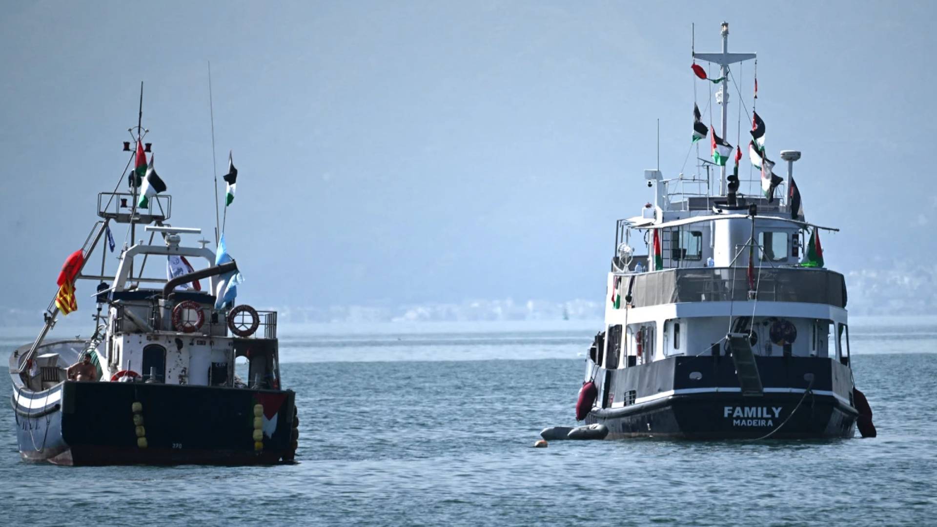 السفن المشاركة في أسطول الصمود المتجه إلى غزة