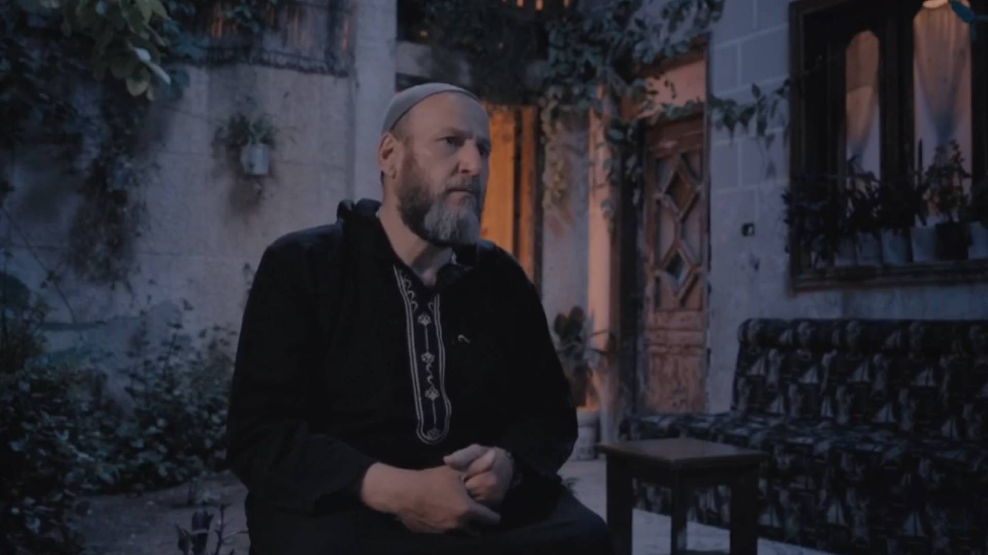 "كنت أحسد الموتى".. ناج من سجن صيدنايا يروي لـ"رؤيا" تفاصيل جحيم صيدنايا