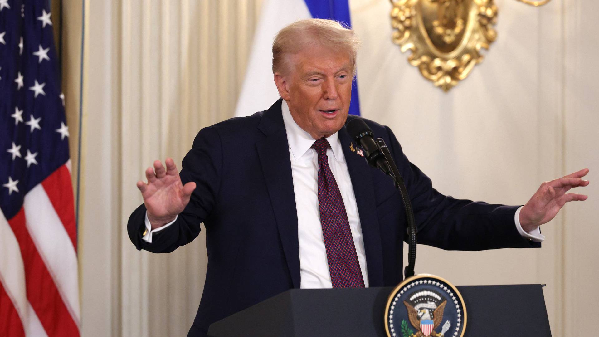 الخزانة الأمريكية تدرس إصدار عملة دولارية تحمل صورة ترمب