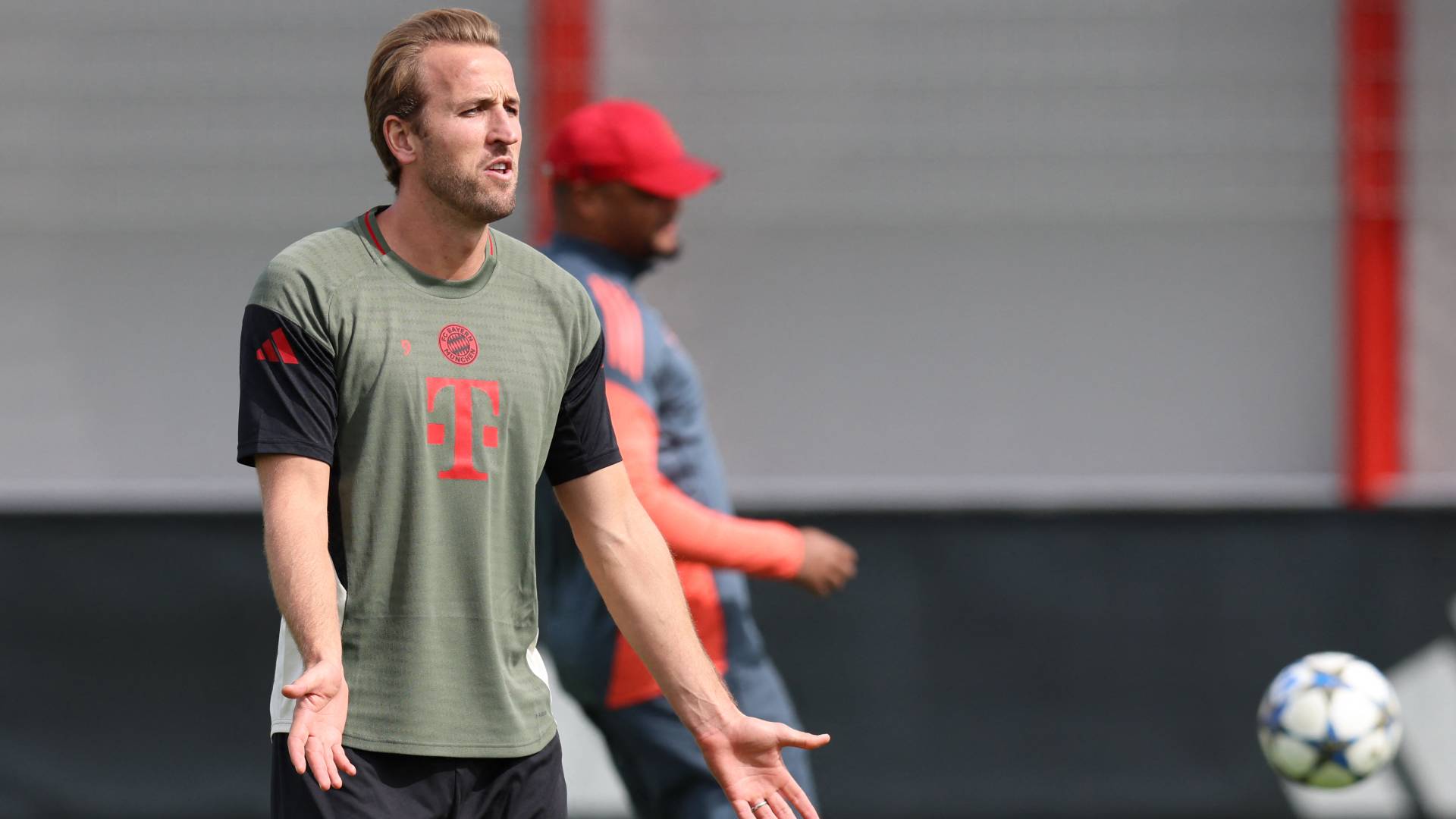 المهاجم الإنجليزي هاري كين