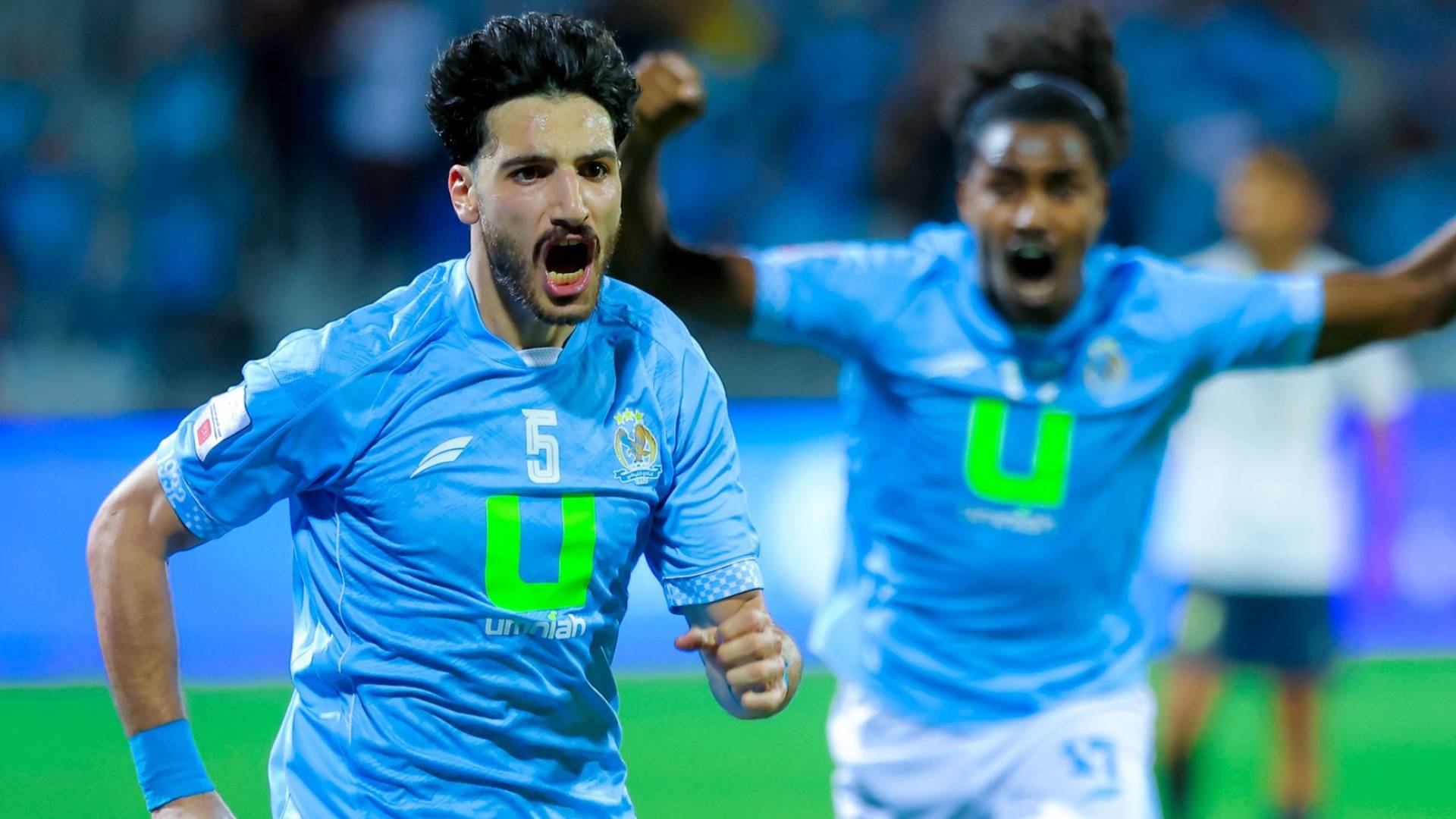 لاعب الفيصلي هادي الحوراني يحتفل بهدف سابق