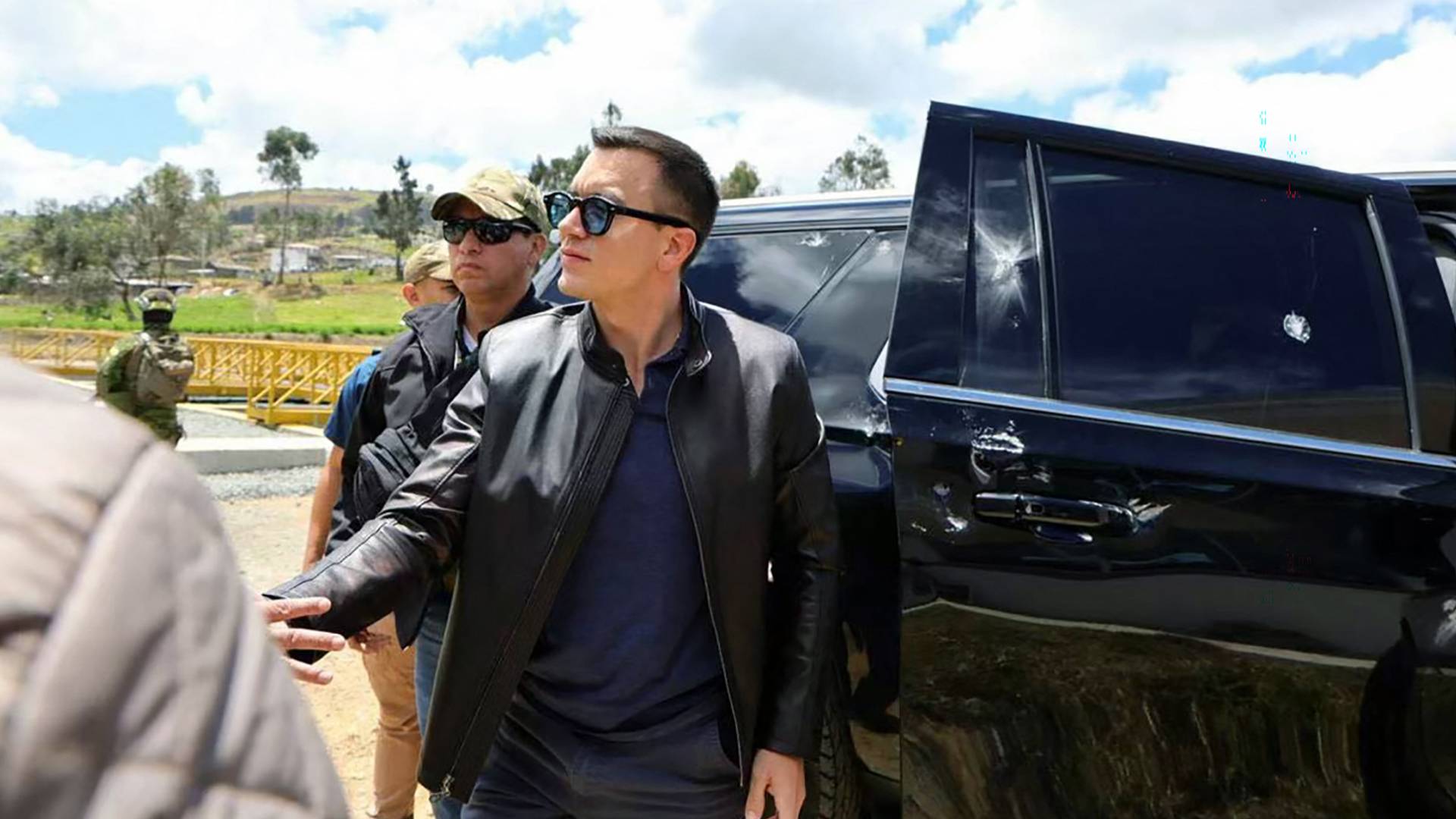 نجاة رئيس الإكوادور من إطلاق نار استهدف موكبه خلال احتجاجات على أسعار الوقود