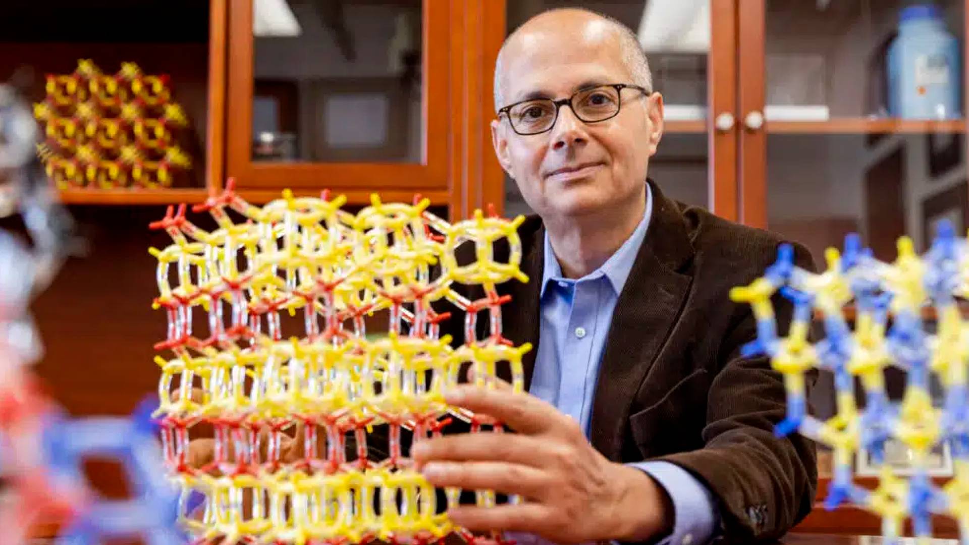 البروفيسور  الأردني عمر مروان ياغي