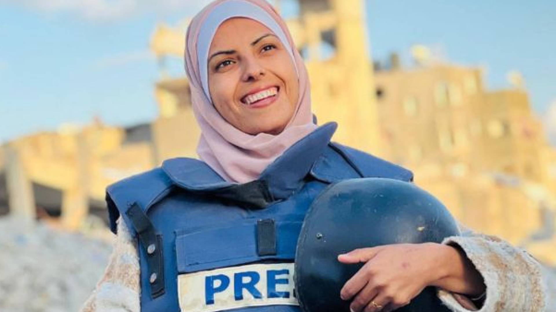 الصحفية مريم أبو دقة