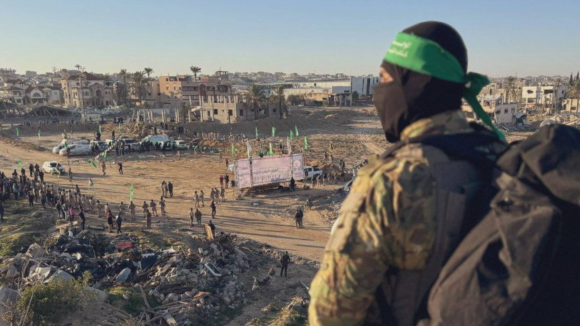 لقطة من مراسم تسليم المحتجزين الإسرائيليين - أرشيفية