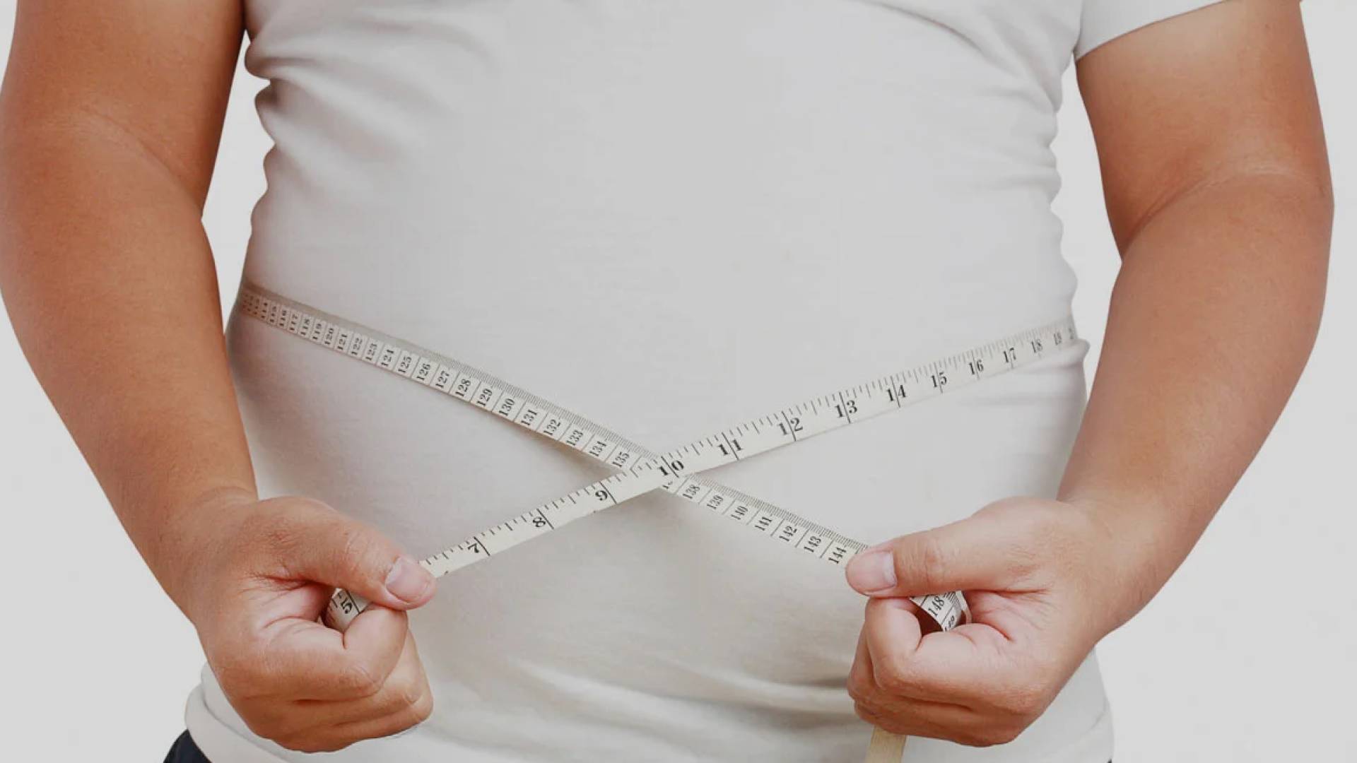 كيف تحرق دهونك أثناء النوم؟ خبير تغذية يوصي بهذا المشروب البسيط