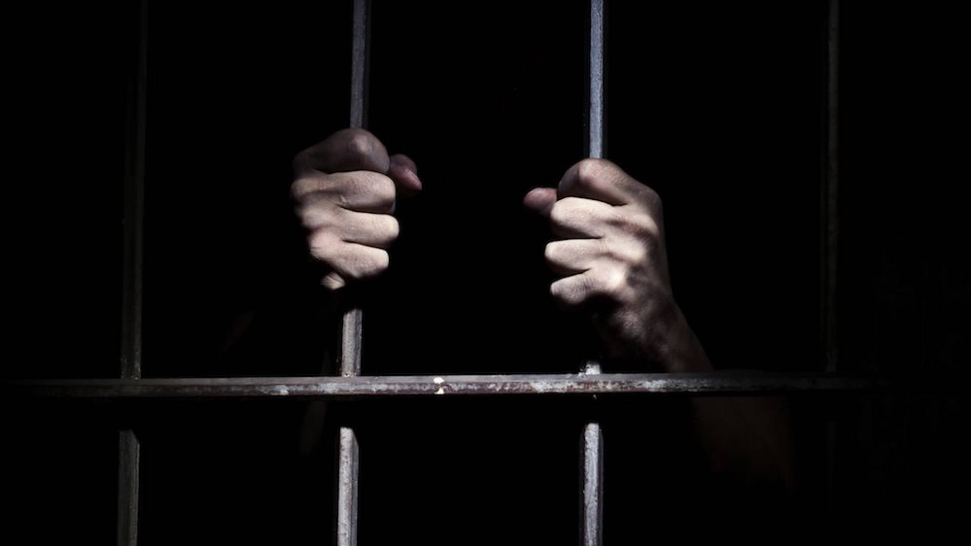 إيران تصدر أحكاما بالسجن بحق فرنسيين اثنين بتهم التجسس لصالح الاحتلال