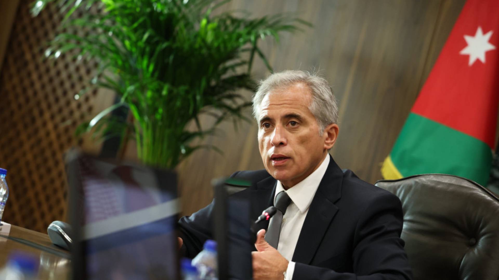 رئيس الوزراء جعفر حسان