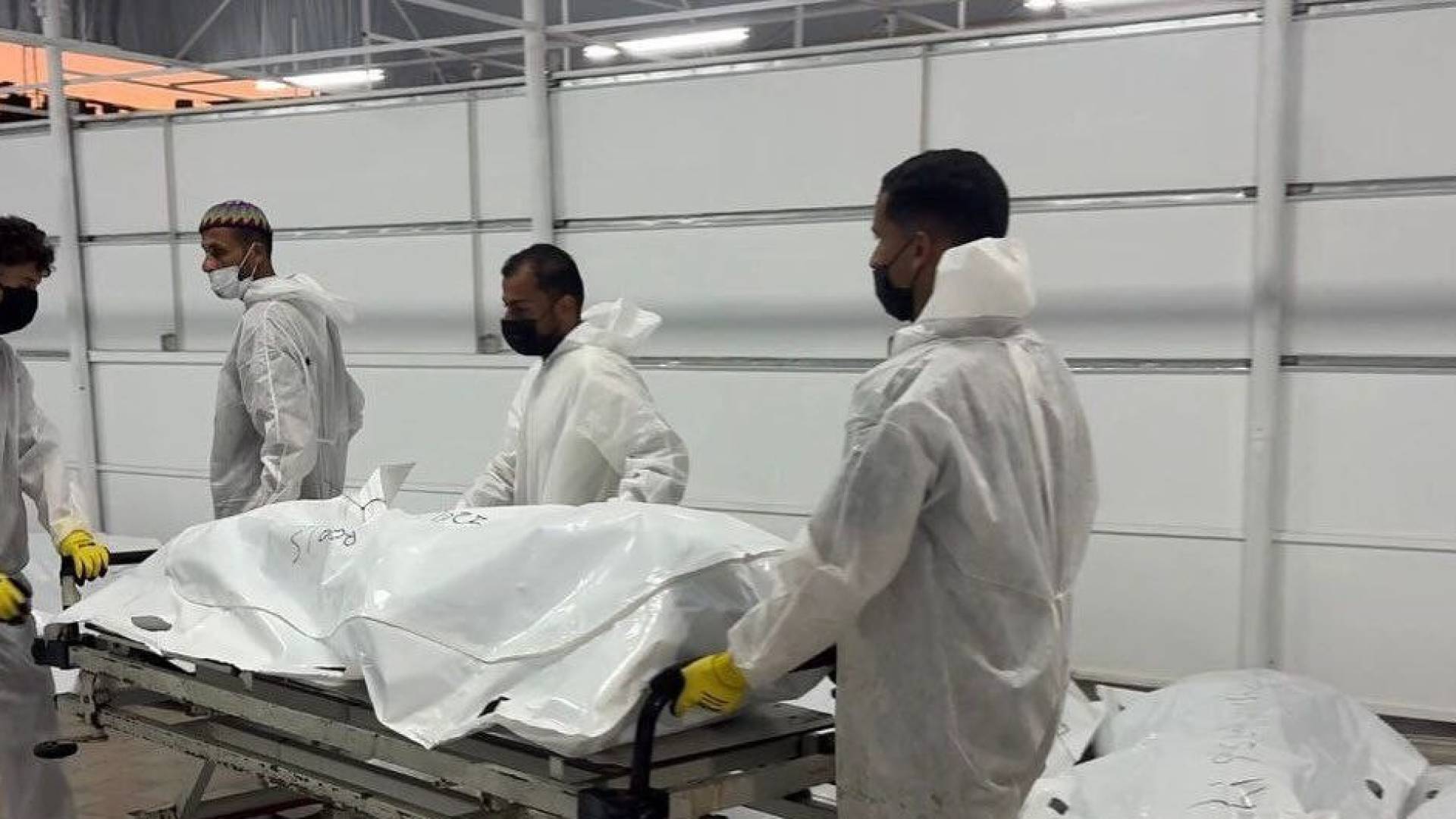 مصادر طبية بغزة: مؤشرات على إعدامات ميدانية ودهس بالدبابات لجثامين سلمها الاحتلال