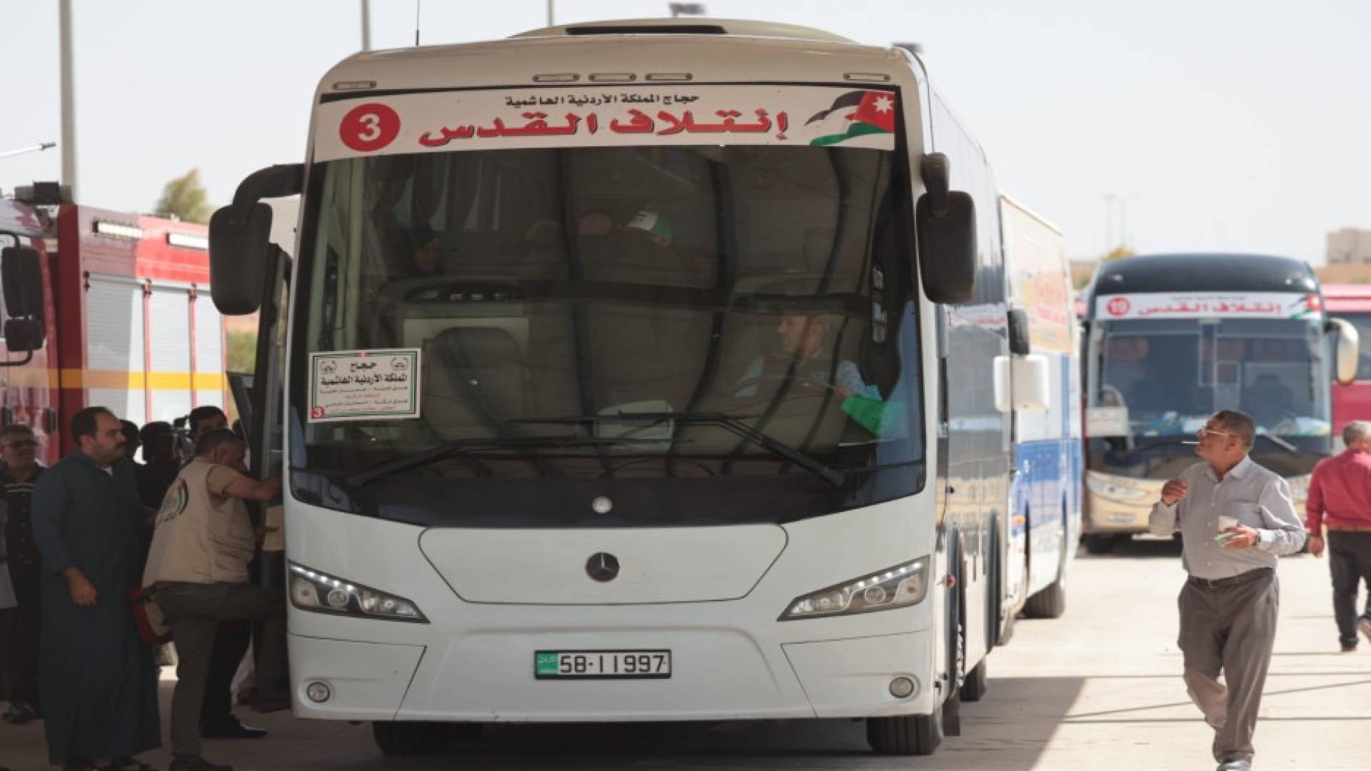 تحرك برلماني أردني.. الكباريتي يخاطب نظيره السعودي لحل أزمة الحافلات قبل موسم الحج