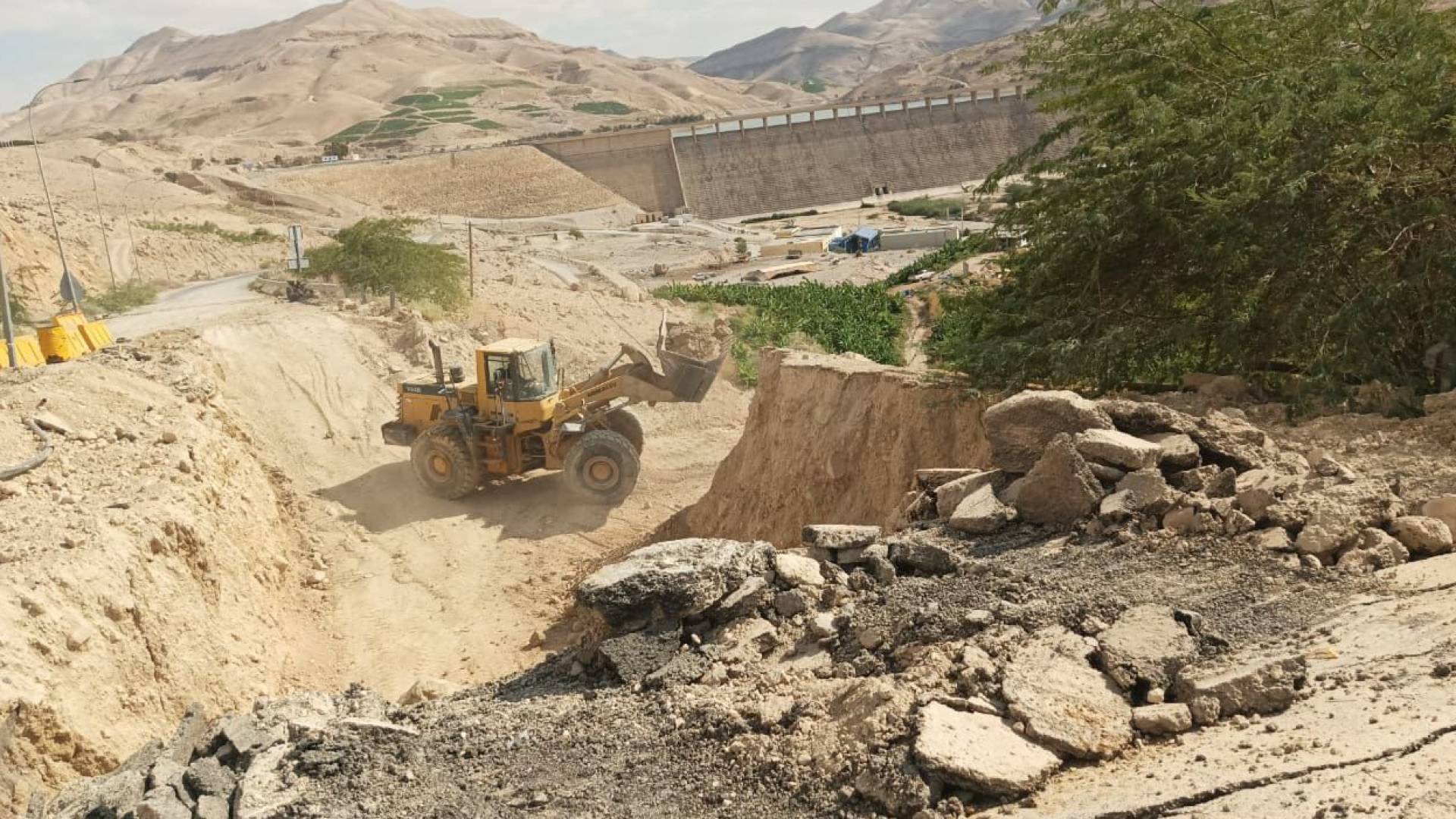 "الأشغال": إغلاق طريق الموجب لمدة 3 أسابيع لاستكمال أعمال معالجة الانزلاق الأرضي
