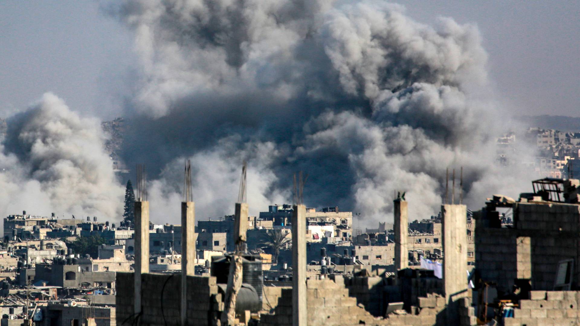قصف الاحتلال لاحدى المناطق في غزة.. ارشيفية