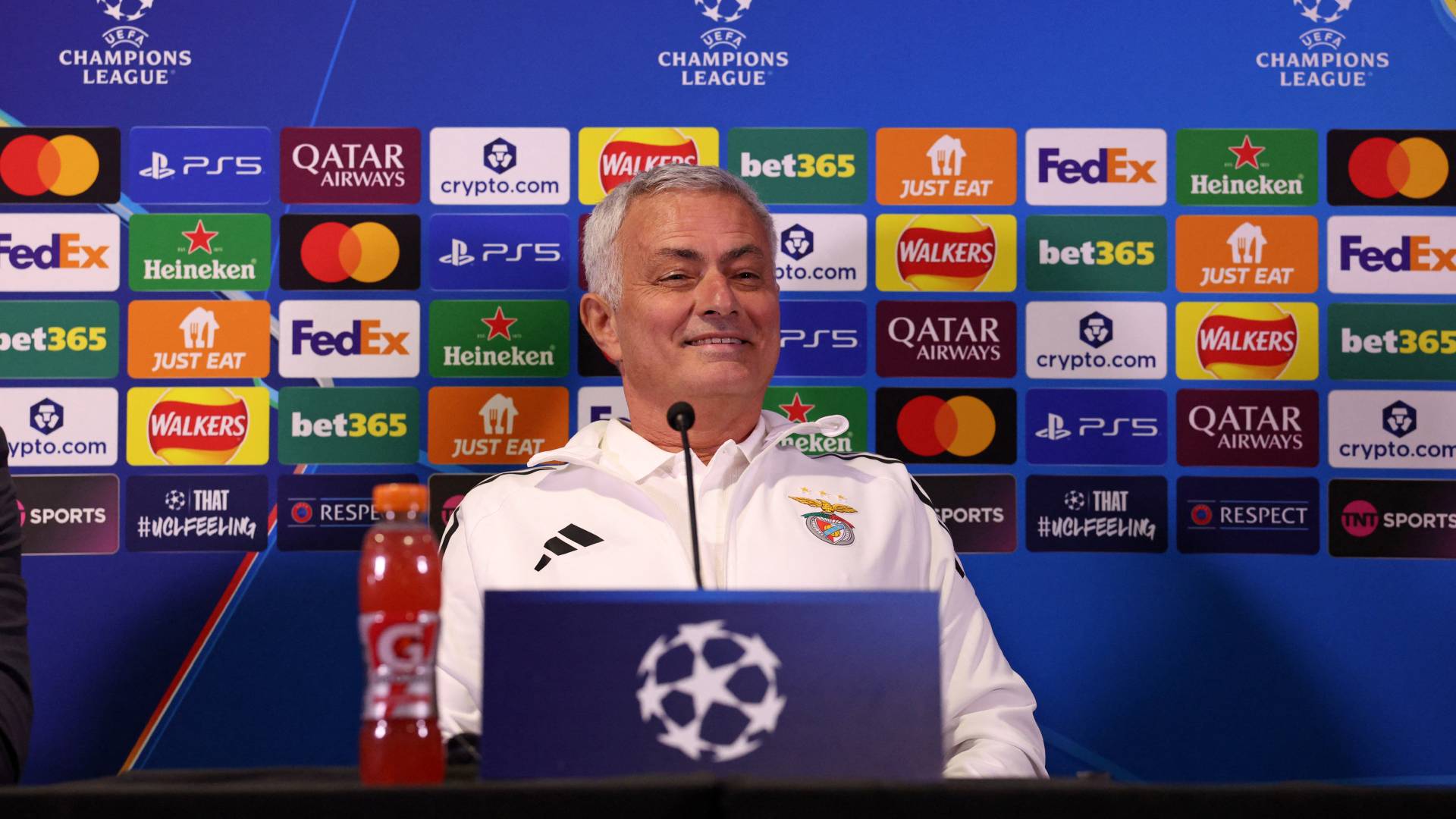 بنفيكا ينهار تحت قيادة مورينيو في دوري أبطال أوروبا