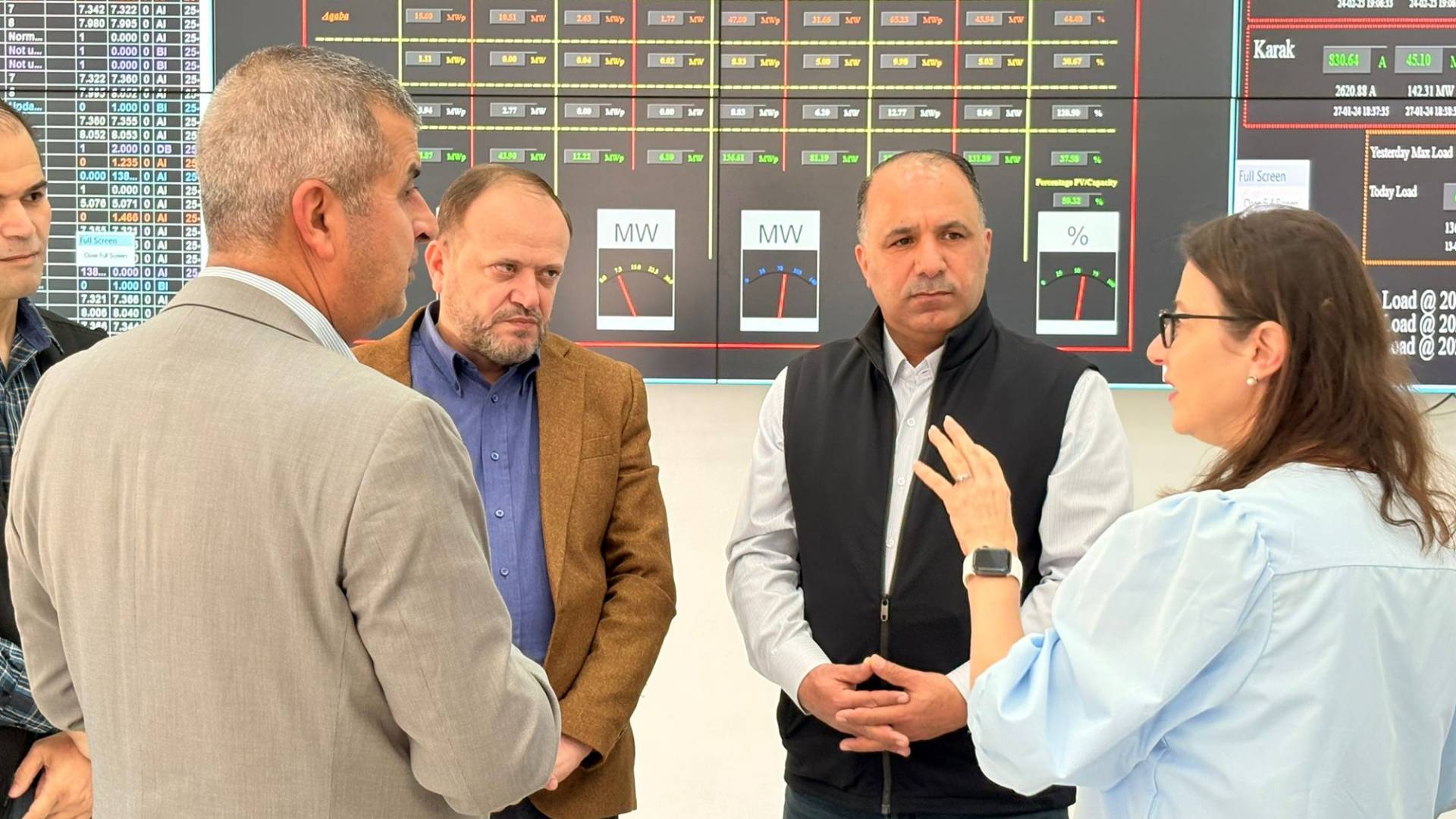 "الخرابشة" يتفقد جاهزية شبكات الكهرباء