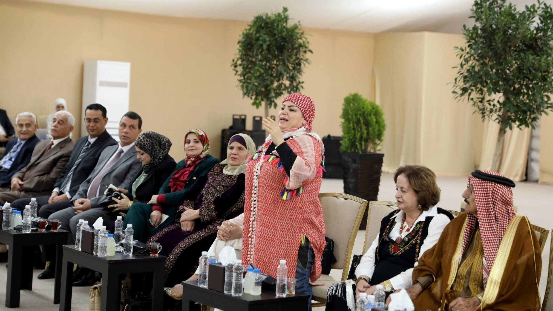 العيسوي يلتقي وفدا يضم أكثر من (300) شخصية من مختلف الشرائح والمحافظات