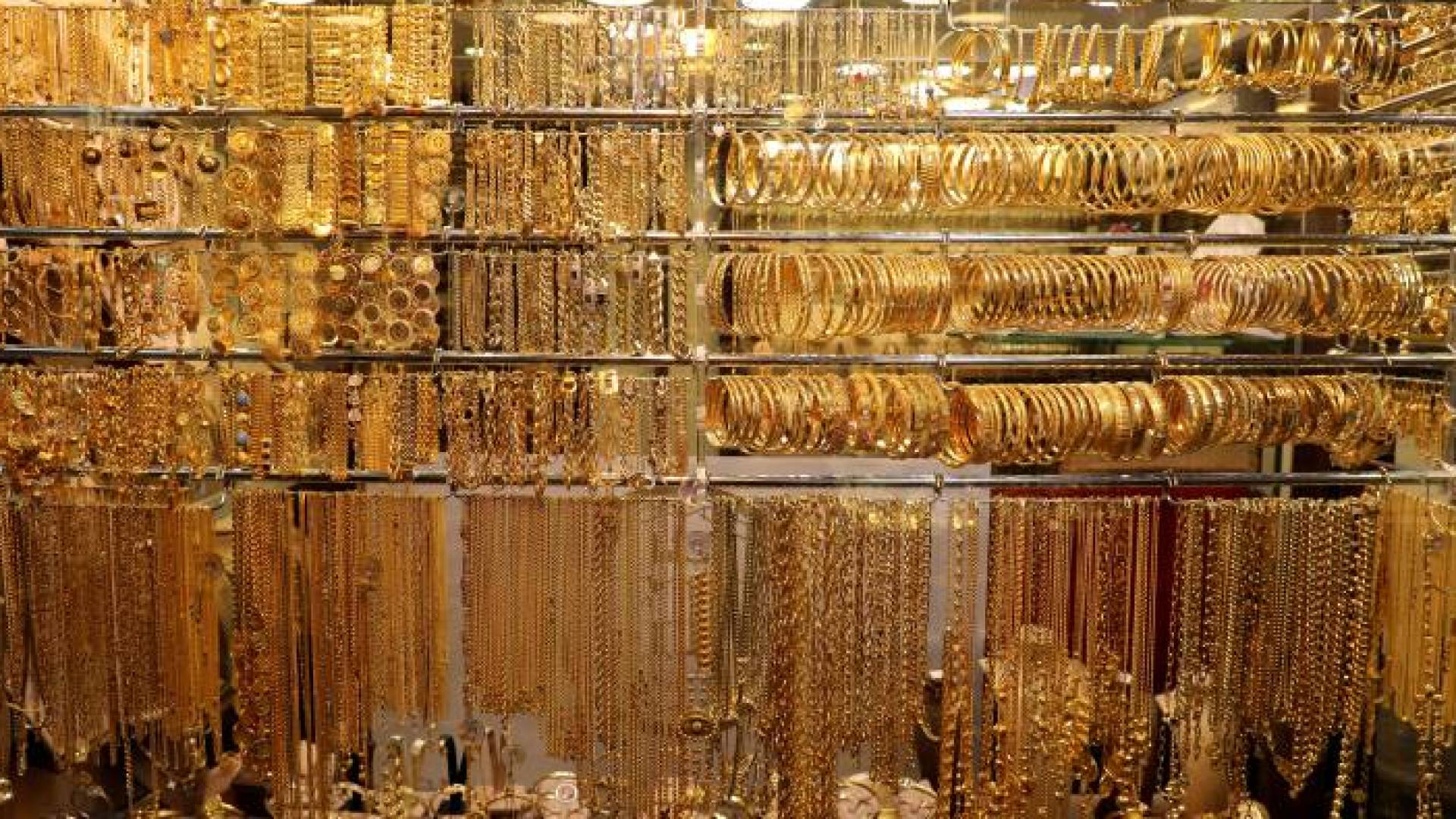 مجوهرات ذهبية